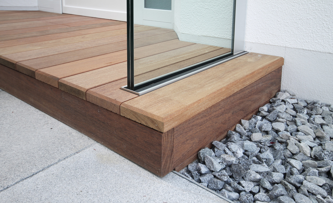 Hauseingang mit Glasvordach | Innenarchitekt in München - Andreas