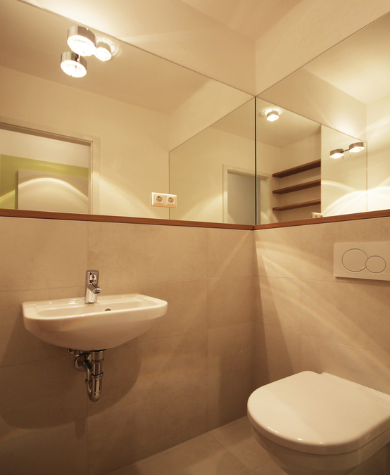 Innenarchitekt und Interior Designer Andreas Ptatscheck, München, bietet in seinem Büro für Innenarchitektur und Interior Design Fachplanung und Beratung für Sanitärräume.