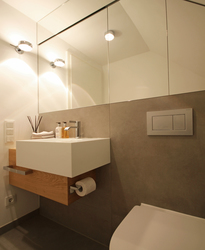 Innenarchitekt und Interior Designer Andreas Ptatscheck bietet in seinem Planungsbüro für Innenarchitektur Planung für Badezimmer. Das Beispiel zeigt ein Hänge-WC.