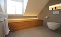 Innenarchitekt Andreas Ptatscheck, München berät Sie zu allen Themen der Innenarchitektur und des Interior Design, z.B. zum Badezimmer. Das Beispiel zeigt ein Hänge-WC.