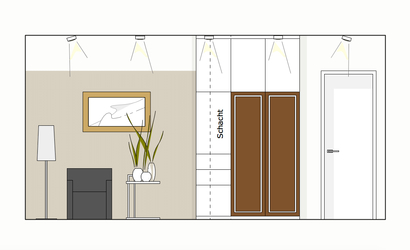 Der Einbauschrank beinhaltet die Garderobe und versteckt einen Kaminschacht der mittig auf einer Flurwand verläuft, die Sitzgruppe besteht aus einem Sessel, einem Beistelltisch und eine Stehleuchte.
