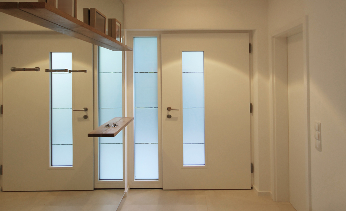 Das Planungsbüro eswerderaum von Andreas Ptatscheck in München entwirft Hauseingänge, Dielen, Entrées als exklusive Innenarchitektur und Interior Design.