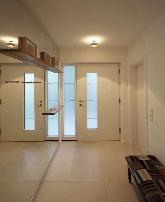 Das Büro für Innenarchitektur und Interior Design eswerderaum von Andreas Ptatscheck, Innenarchitekt in München, plant hochwertige Dielen.