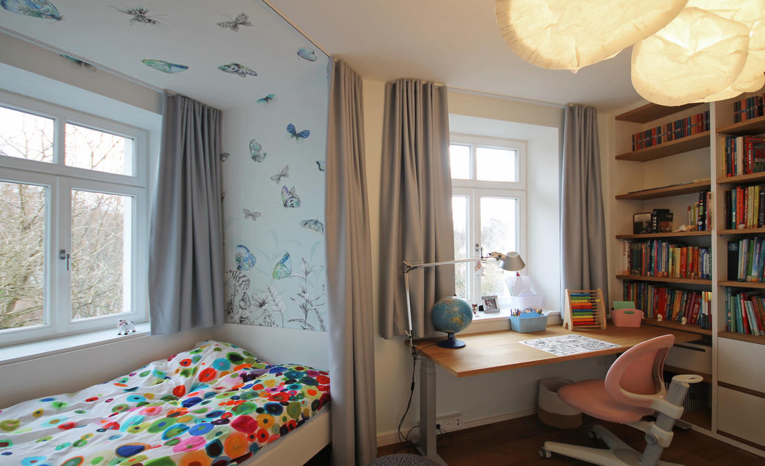 Das Büro für Innenarchitektur eswerderaum in München erstellte den Entwurf für das Kinderzimmer inklusive Farb- und Materialkonzept.