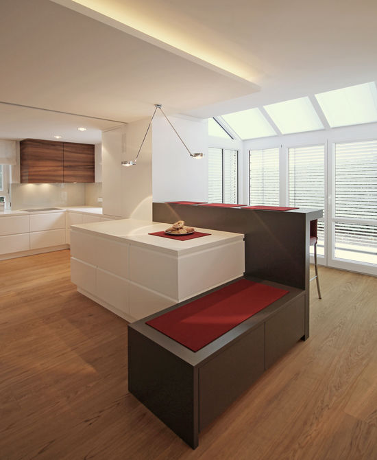 Innenarchitekt Andreas Ptatscheck, München entwickelt in seinem Planungsbüro exklusive Raumkonzepte für alle Bereiche der Innenarchitektur und des Interior Design, Küchen, Speisezimmer, Theken.