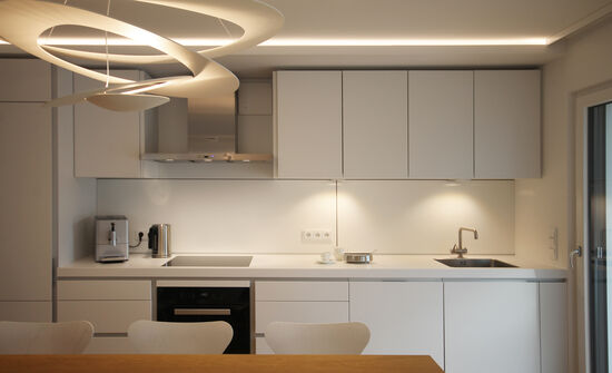 Innenarchitekt und Interior Designer Andreas Ptatscheck, München entwickelt Raumlösungen für alle Bereiche der Innenarchitektur und entwirft exklusive Küchen, z.B. als offene Wohnküchen.