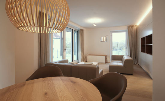 Andreas Ptatscheck, München plant als Innenarchitekt und Interior Designer außergewöhnliche Speisezimmer und Esszimmer, schafft hochwertige Innenarchitektur.