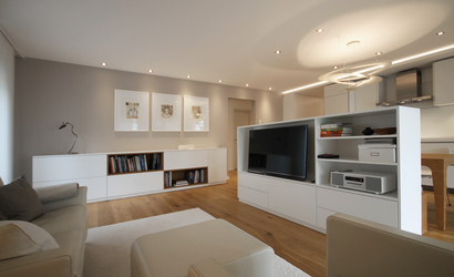Innenarchitekt Andreas Ptatscheck, München entwirft als Interior Designer kreative Raumideen für alle Themen der Innenarchitektur und des Interior Design, hier für ein Wohnzimmer in einem Küchen-Wohnraum.