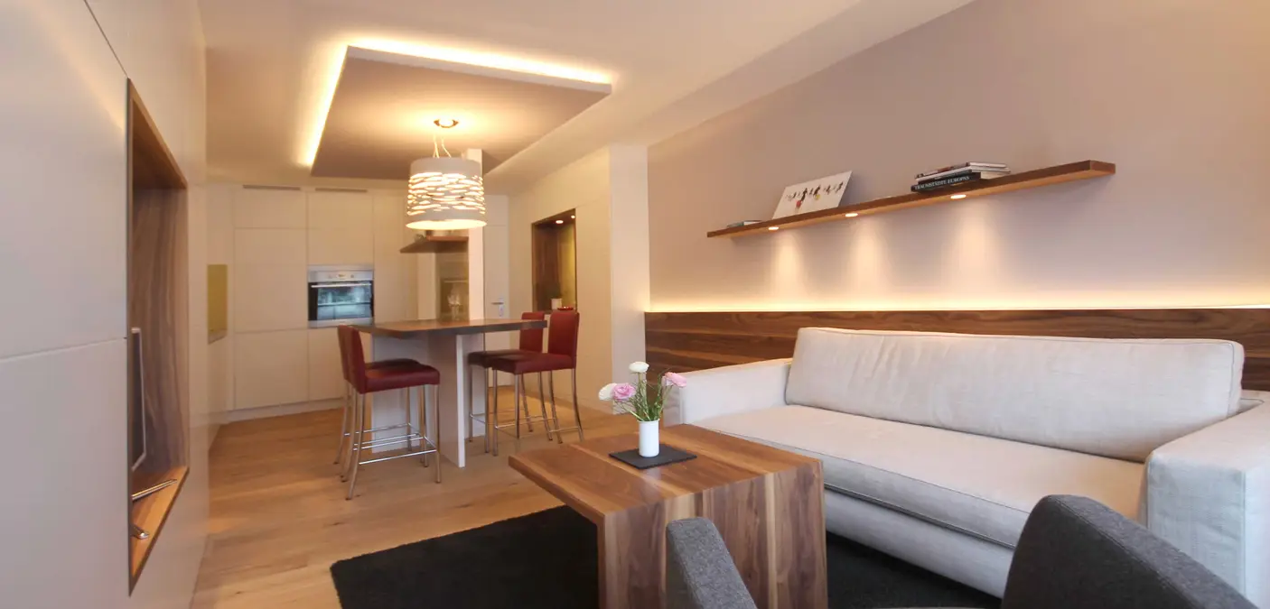 Innenarchitekt Andreas Ptatscheck, München berät Sie in allen Fragen der Innenarchitektur und des Interior Design. Im Planungsbüro arbeiten ausschließlich kompetente Innenarchitektinnen und Innenarchitekten.